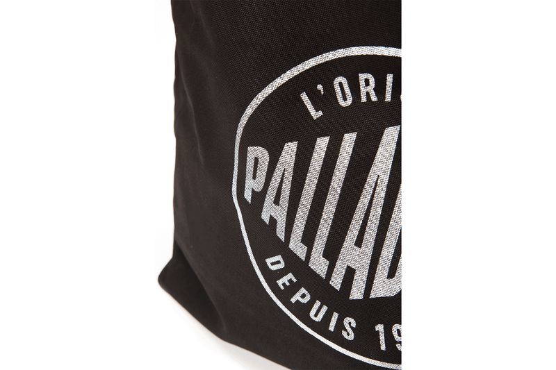 Black Men's Palladium Round Logo Tote Bags | 1290VAJQZ